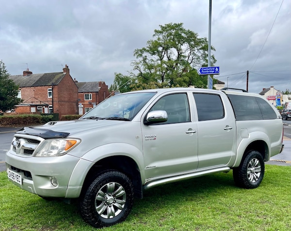 Used Toyota Hilux 2006 for sale - 75983903: Photo 2