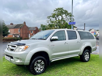Used Toyota Hilux 2006 for sale - 75983903: Photo 2