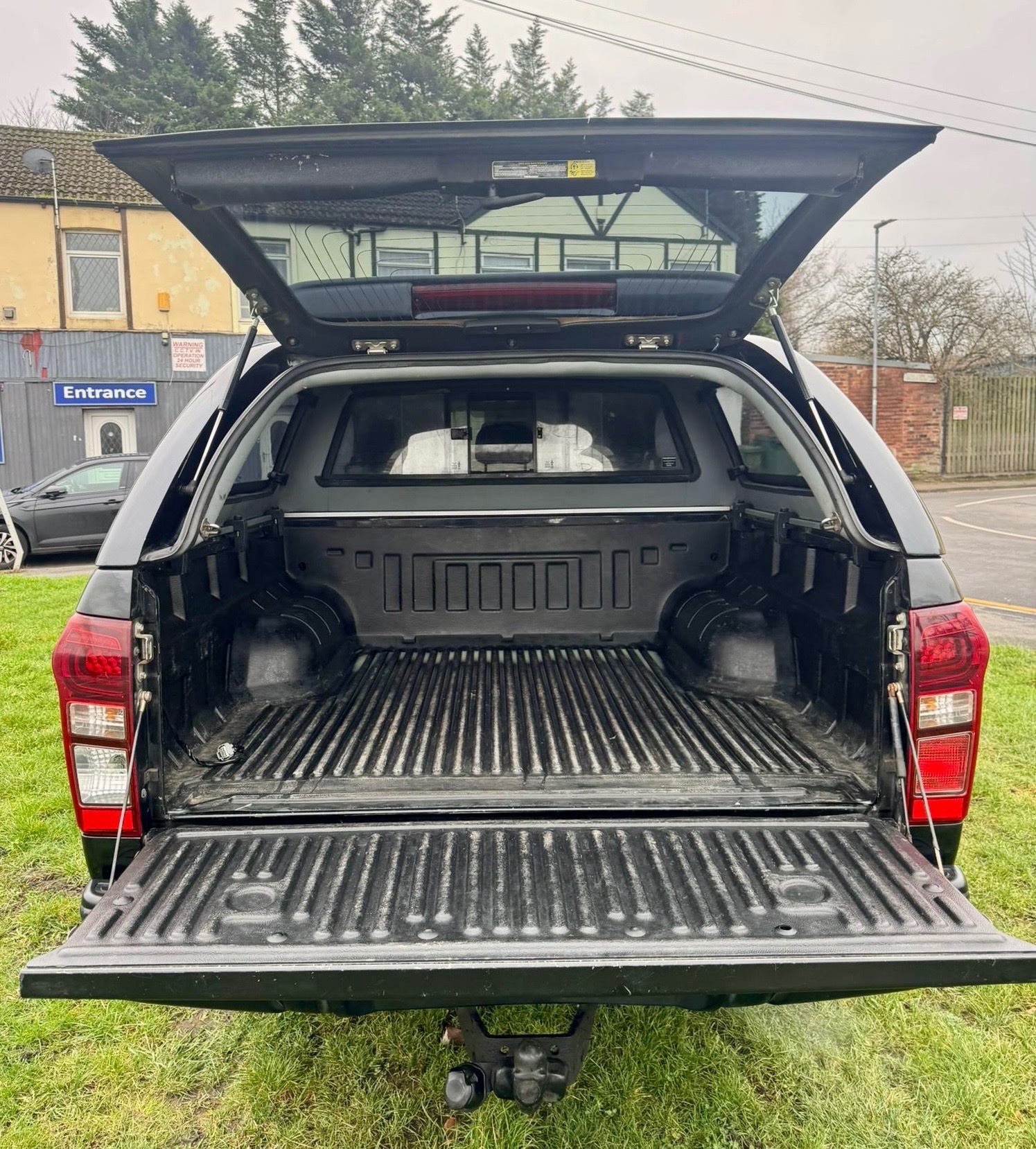 Used Isuzu D-Max 2016 for sale - 77558760: Photo 10