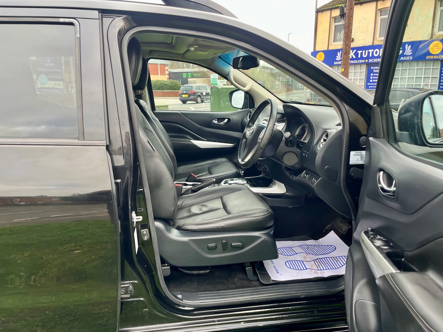 Used Nissan Navara 2017 for sale - 76594928: Photo 12