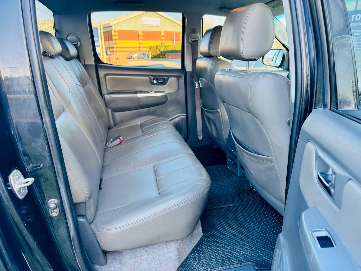 Used Toyota Hilux 2013 for sale - 77921716: Photo 13