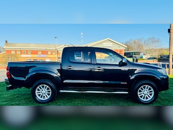 Used Toyota Hilux 2013 for sale - 77921716: Photo