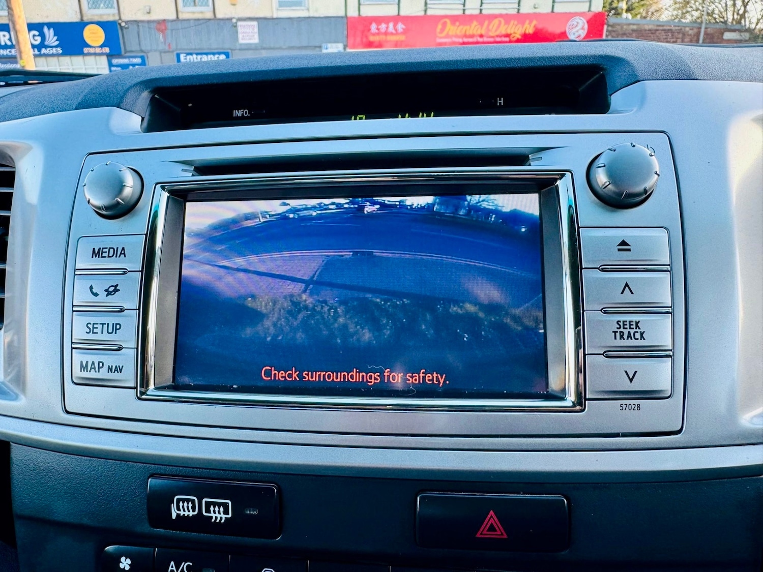 Used Toyota Hilux 2013 for sale - 77921716: Photo 9