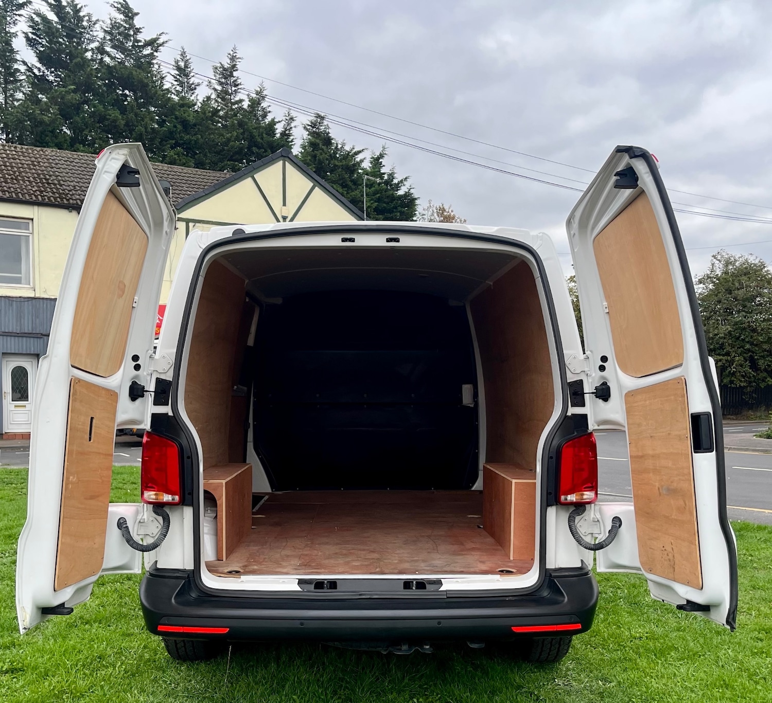 Used Volkswagen Transporter 2021 for sale - 76798779: Photo 11