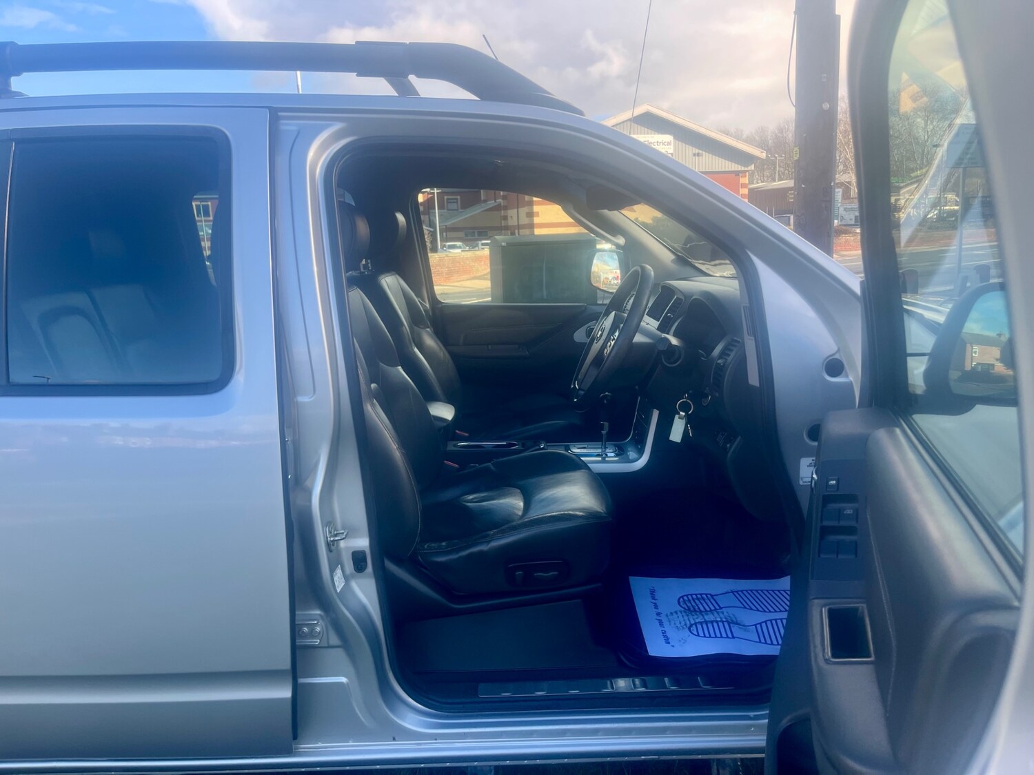 Used Nissan Navara 2013 for sale - 77568572: Photo 15