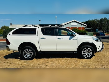 Used Toyota Hilux 2019 for sale - 79515587: Photo