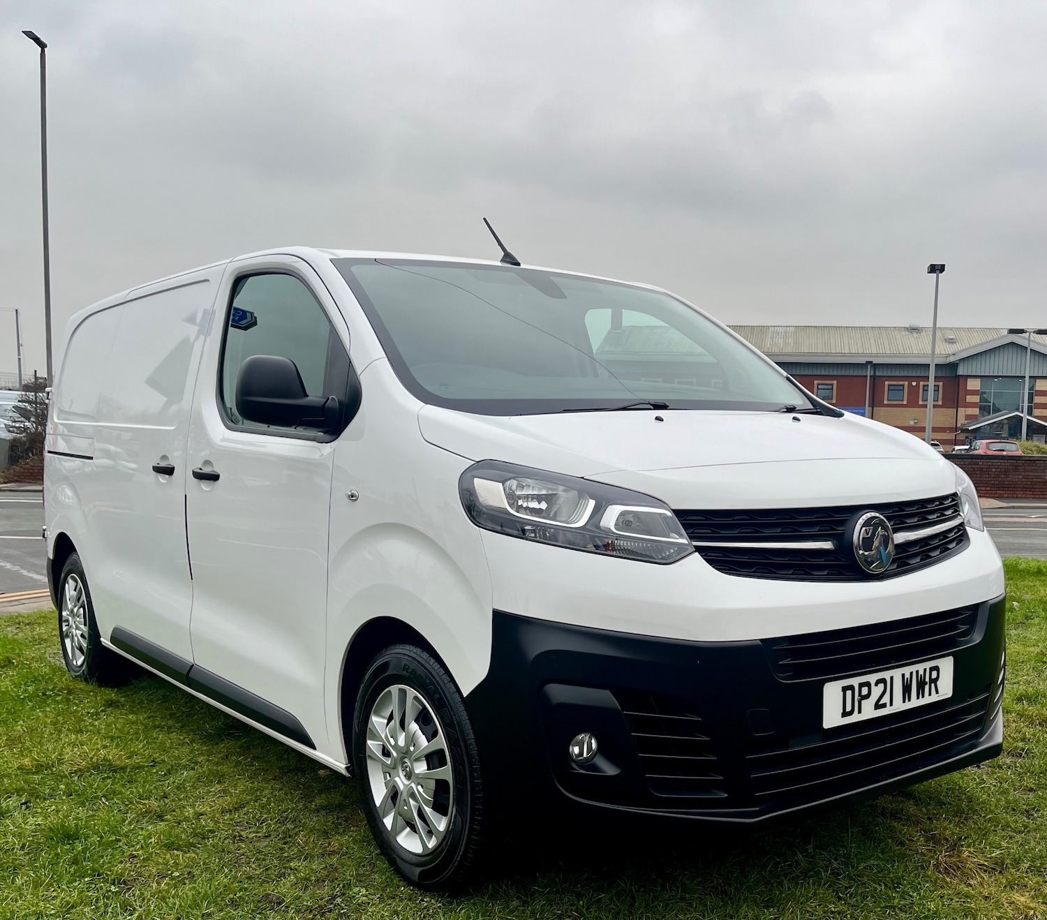 Used Vauxhall Vivaro 2021 for sale - 77329314: Photo 2