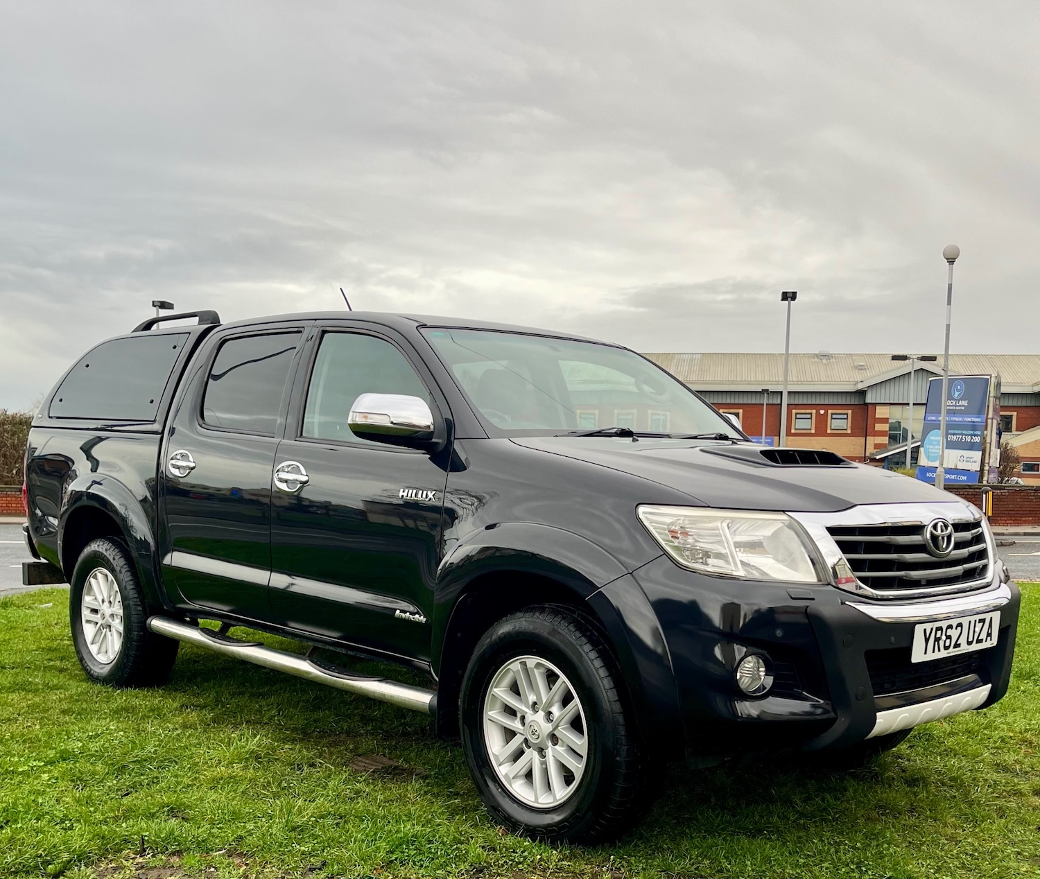 Used Toyota Hilux 2012 for sale - 76961208: Photo 2