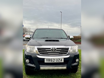 Used Toyota Hilux 2012 for sale - 76961208: Photo
