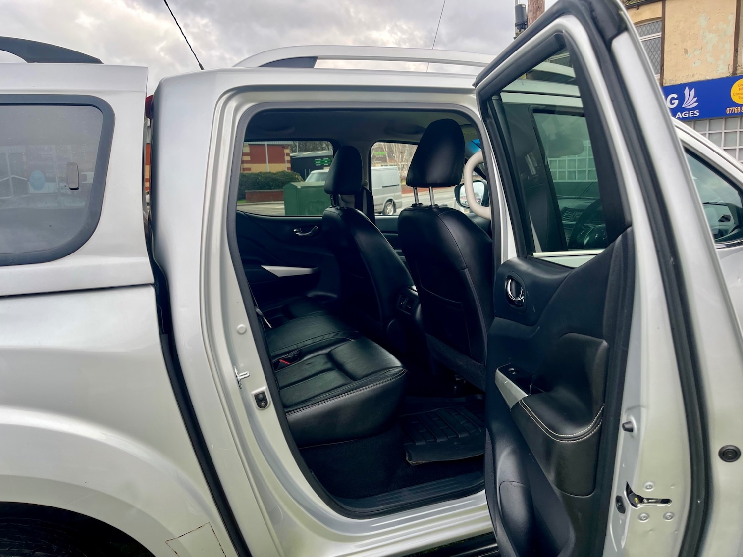 Used Nissan Navara 2016 for sale - 77591347: Photo 11