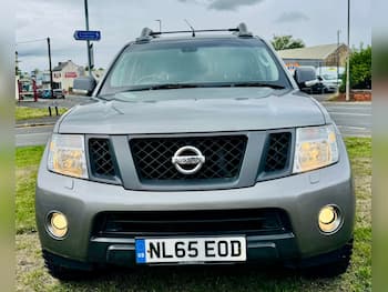 Used Nissan Navara 2015 for sale - 79680685: Photo