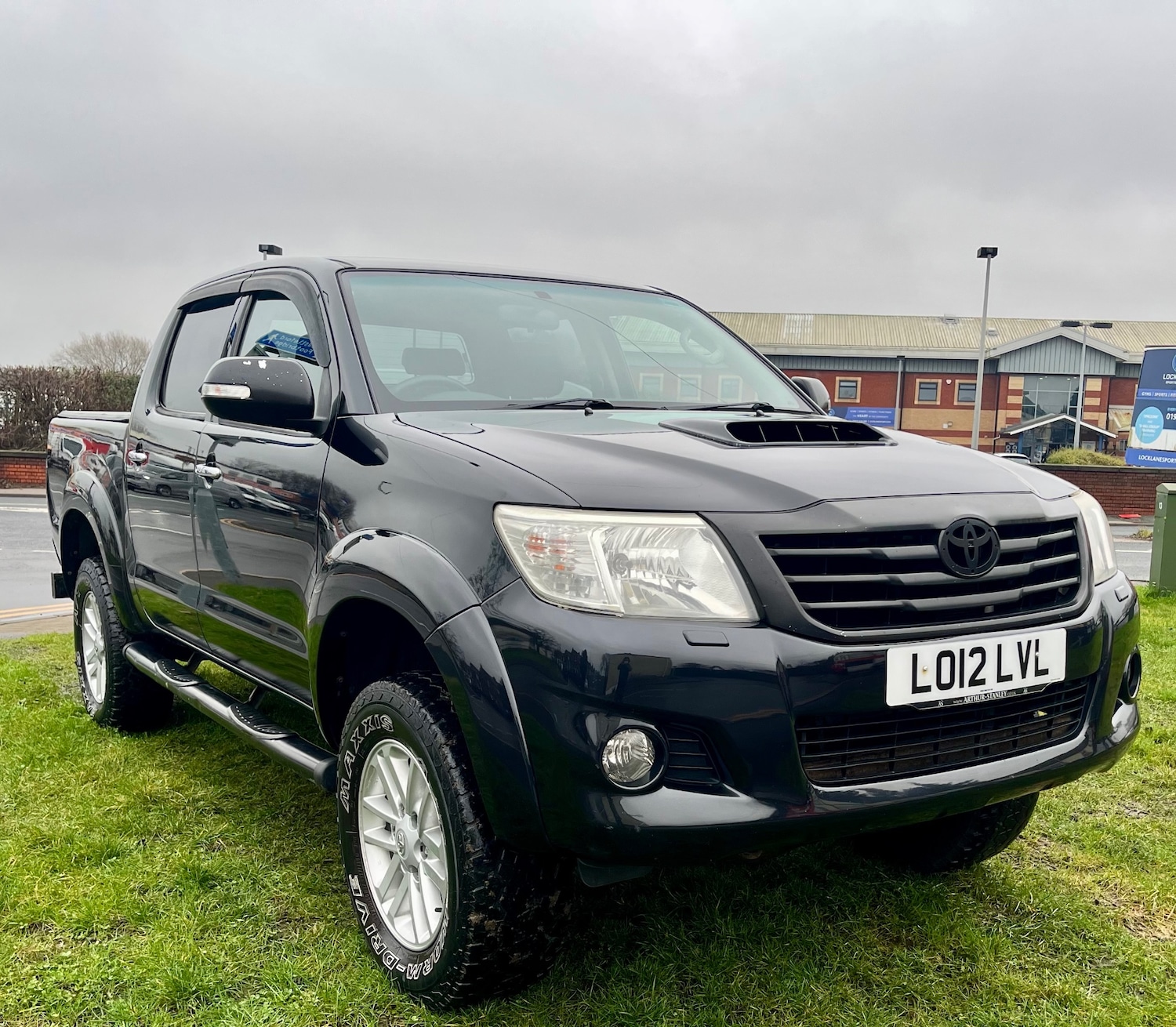 Used Toyota Hilux 2012 for sale - 77438600: Photo 2