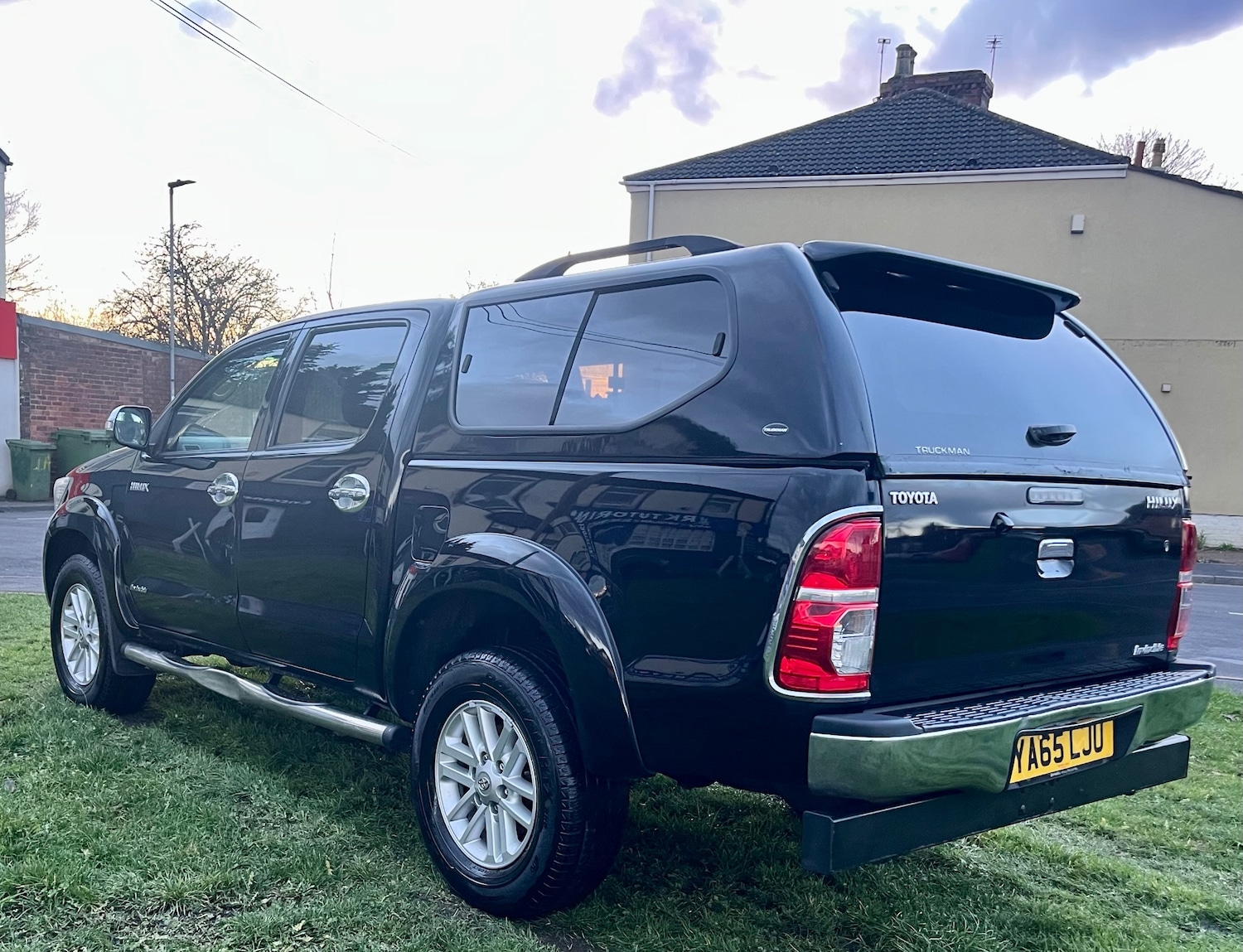 Used Toyota Hilux 2016 for sale - 76758798: Photo 3