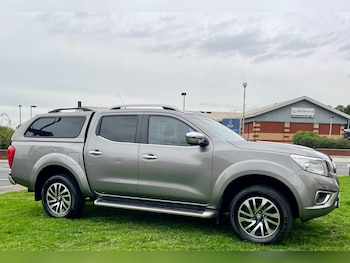 Used Nissan Navara 2018 for sale - 76316993: Photo