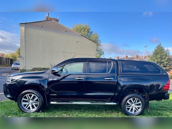 Used Toyota Hilux 2017 for sale - 76370025: Photo