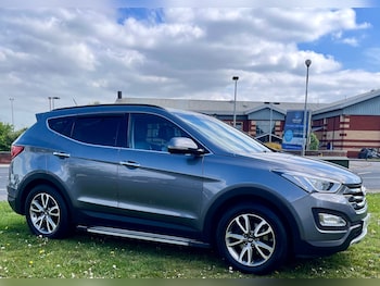 Used Hyundai Santa Fe 2014 for sale - 78468021: Photo