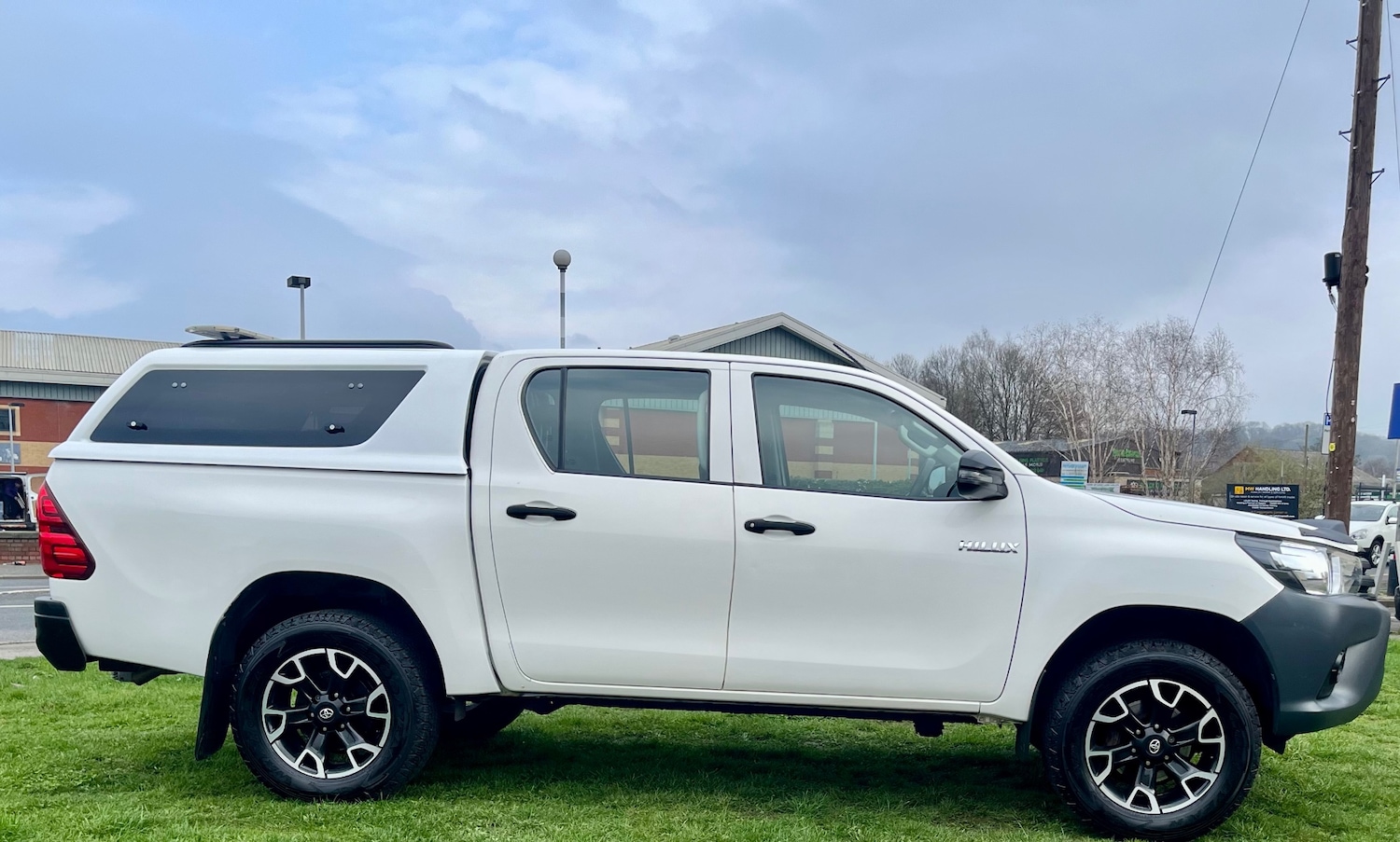 Used Toyota Hilux 2018 for sale - 77807239: Photo 11