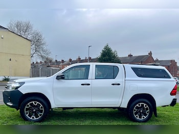 Toyota Hilux feature image