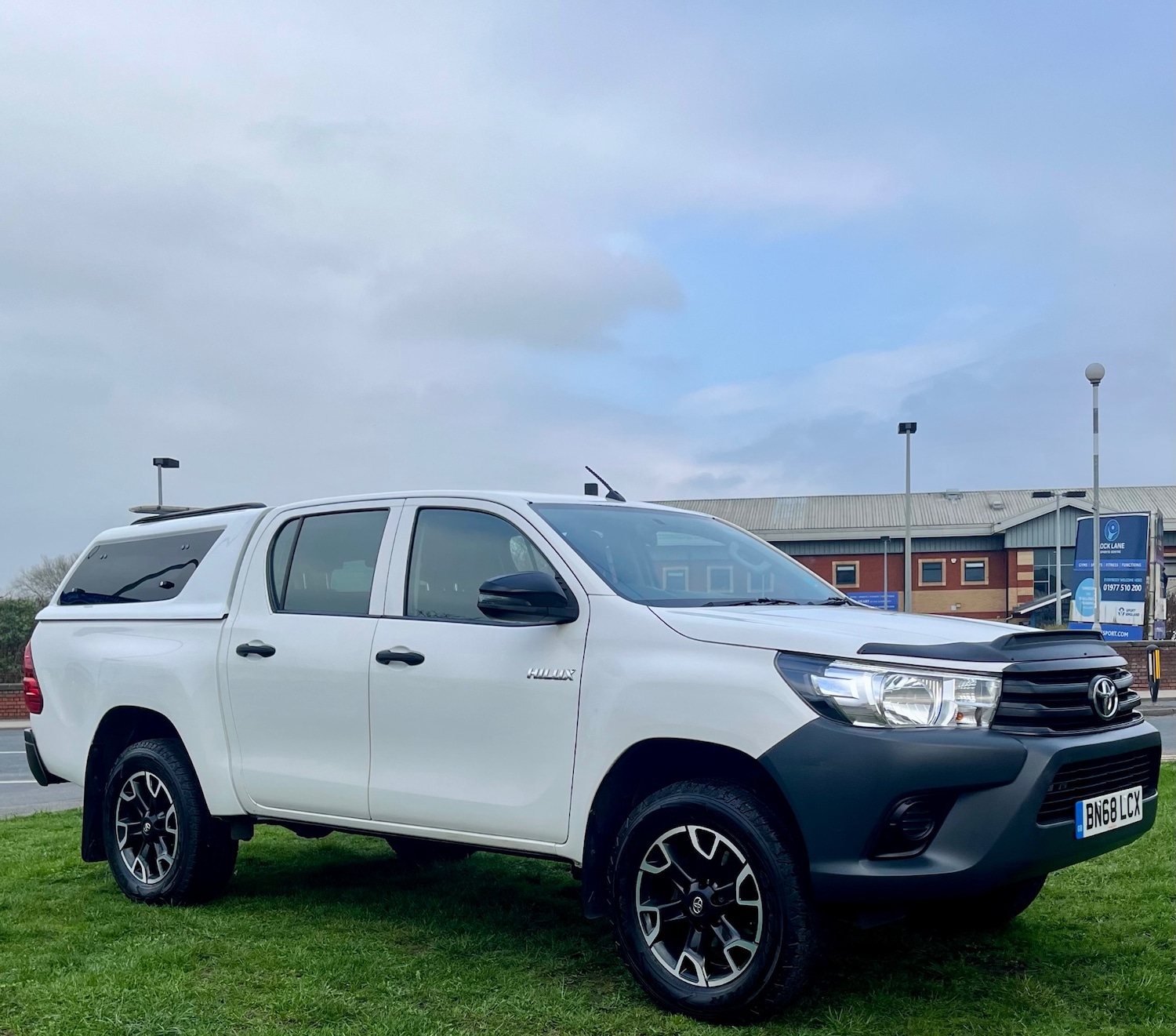 Used Toyota Hilux 2018 for sale - 77807239: Photo 3