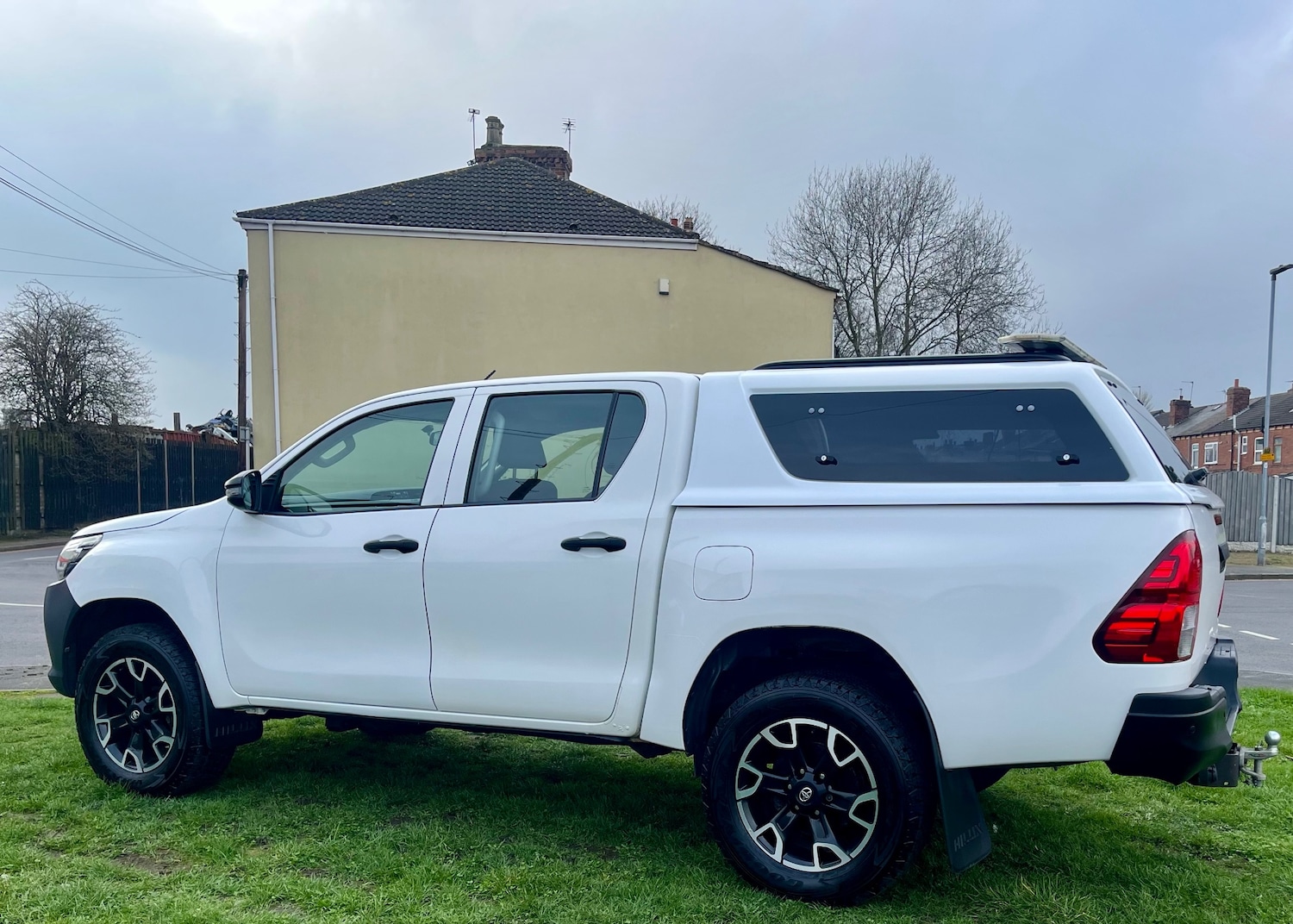 Used Toyota Hilux 2018 for sale - 77807239: Photo 6