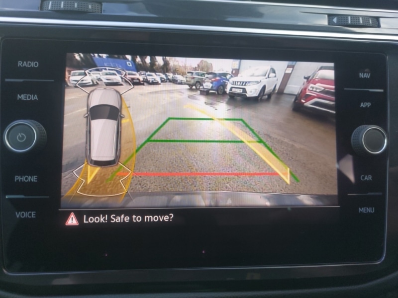 Used Volkswagen Tiguan 2021 for sale - 76537100: Photo 11