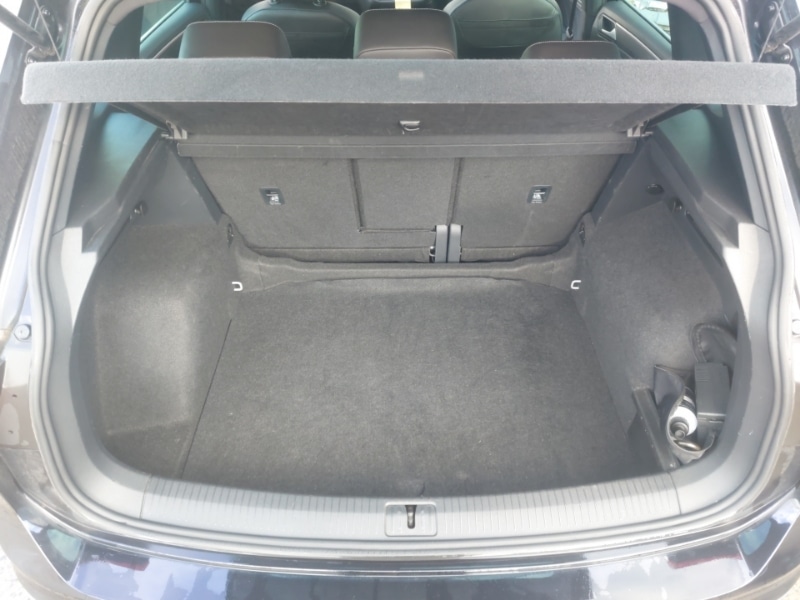 Used Volkswagen Tiguan 2021 for sale - 76537100: Photo 8