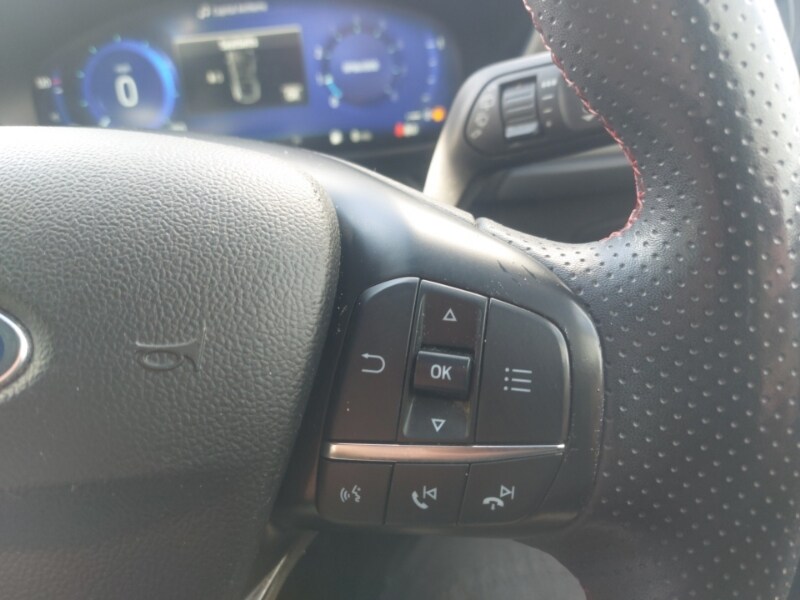 Used Ford Focus 2023 for sale - 78013124: Photo 18