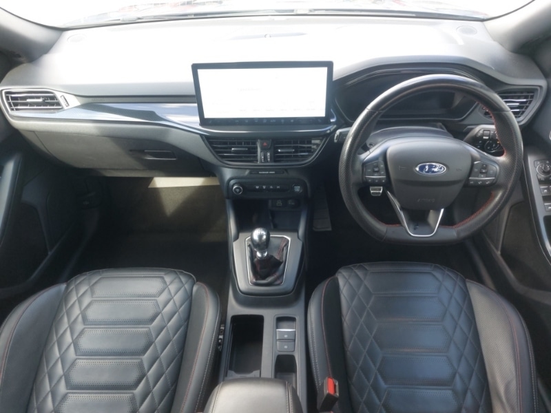 Used Ford Focus 2023 for sale - 78013124: Photo 2
