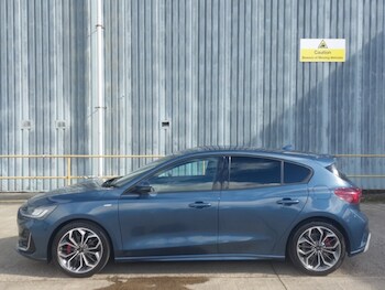 Used Ford Focus 2023 for sale - 78013124: Photo