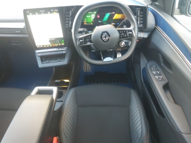 Used Renault Scenic E-Tech 2024 for sale - 76963925: Photo 7