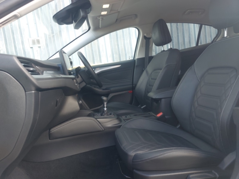 Used Ford Focus 2022 for sale - 76348183: Photo 5
