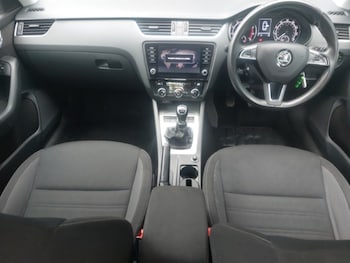 Used Skoda Octavia 2019 for sale - 76199612: Photo 2