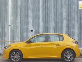 Used Peugeot 208 2022 for sale - 76264610: Photo