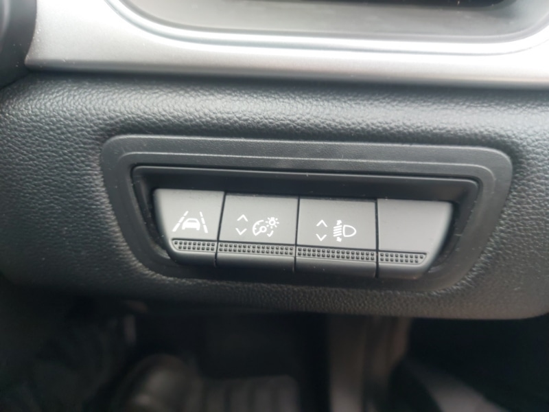 Used Renault Captur 2023 for sale - 77947602: Photo 12