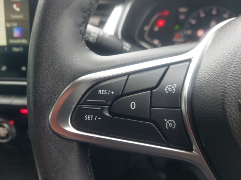 Used Renault Captur 2023 for sale - 77947602: Photo 15