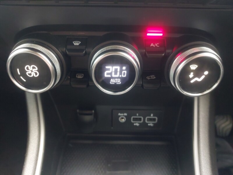 Used Renault Captur 2023 for sale - 77947602: Photo 17