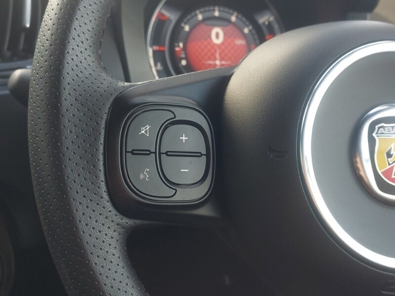 Used Abarth 595 2022 for sale - 76464853: Photo 17