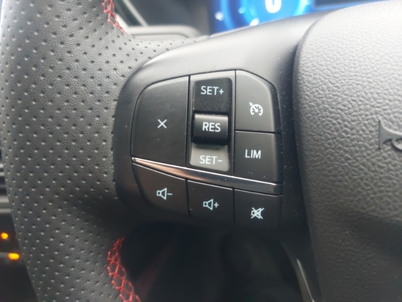 Used Ford Kuga 2023 for sale - 77664380: Photo 17