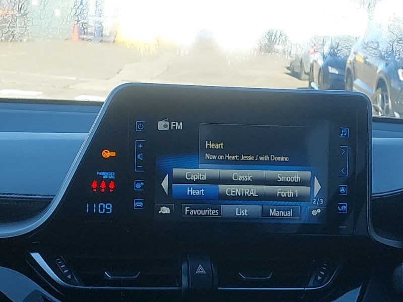 Used Toyota C-HR 2017 for sale - 77596803: Photo 10