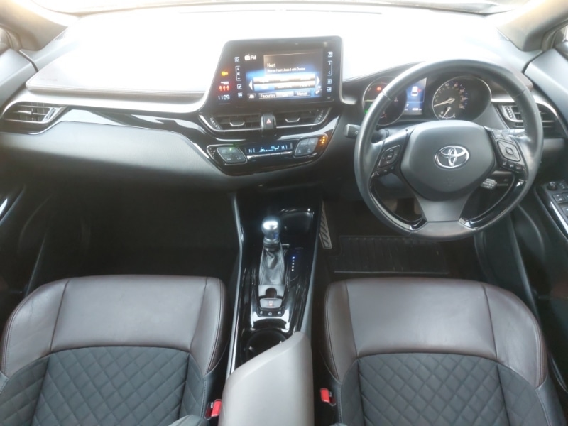 Used Toyota C-HR 2017 for sale - 77596803: Photo 2