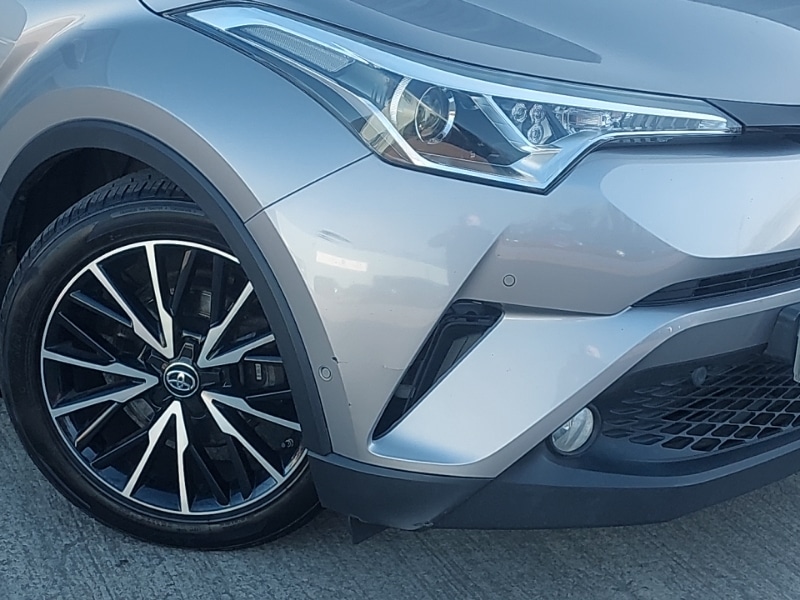 Used Toyota C-HR 2017 for sale - 77596803: Photo 9