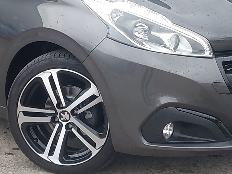 Used Peugeot 208 2019 for sale - 77657037: Photo 9