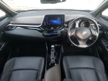 Used Toyota C-HR 2019 for sale - 76471584: Photo