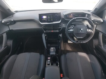 Used Peugeot 2008 2024 for sale - 76459765: Photo