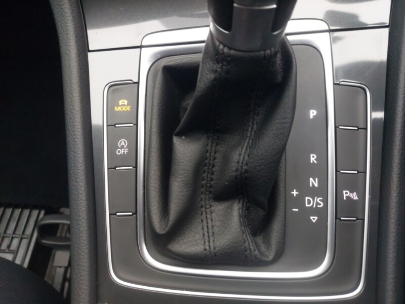 Used Volkswagen Golf 2018 for sale - 77543961: Photo 14