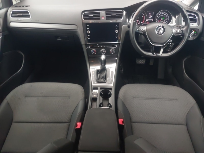 Used Volkswagen Golf 2018 for sale - 77543961: Photo 2