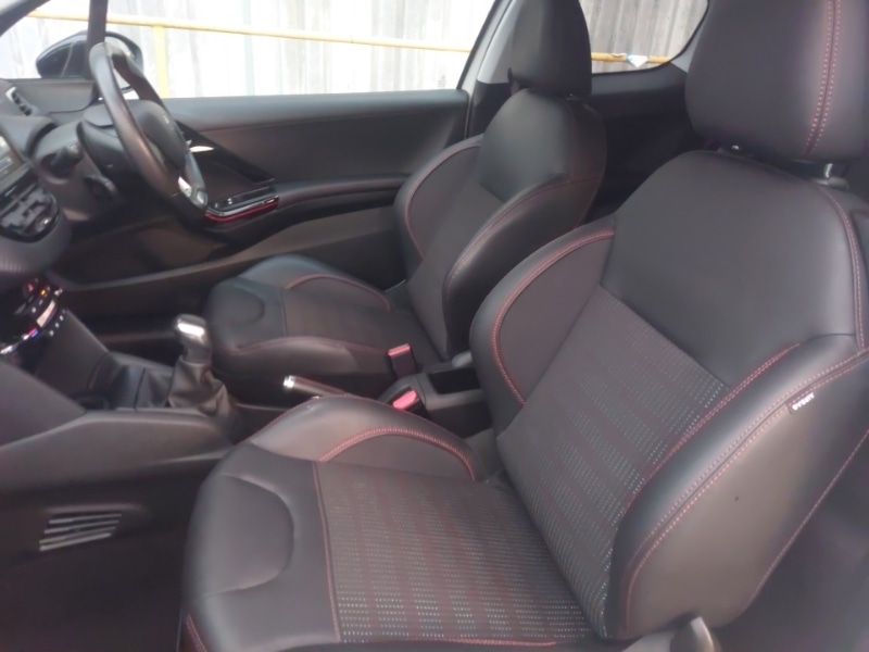 Used Peugeot 208 2016 for sale - 76540483: Photo 5