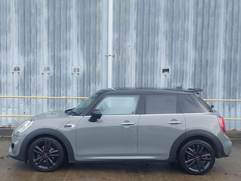 Used MINI Hatch 2019 for sale - 77352461: Photo