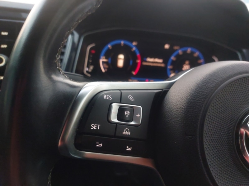 Used Volkswagen T-Roc 2018 for sale - 76951676: Photo 16