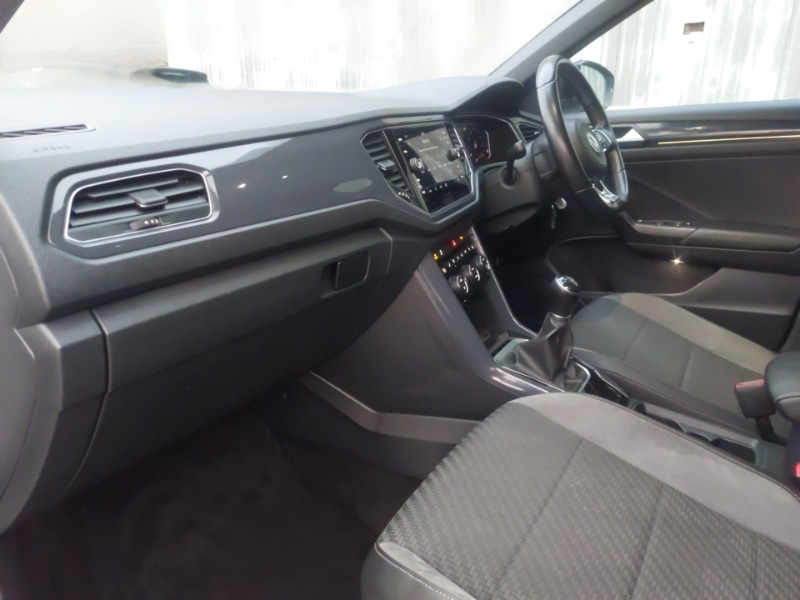 Used Volkswagen T-Roc 2018 for sale - 76951676: Photo 5